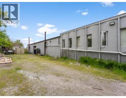 1801 South Cameron Boulevard, Windsor, ON N9B3P6 Photo 34