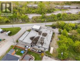 1801 South Cameron Boulevard, Windsor, ON N9B3P6 Photo 39