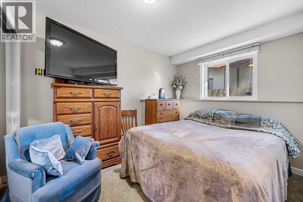 #1 455 Huntsville Crescent NW - 39