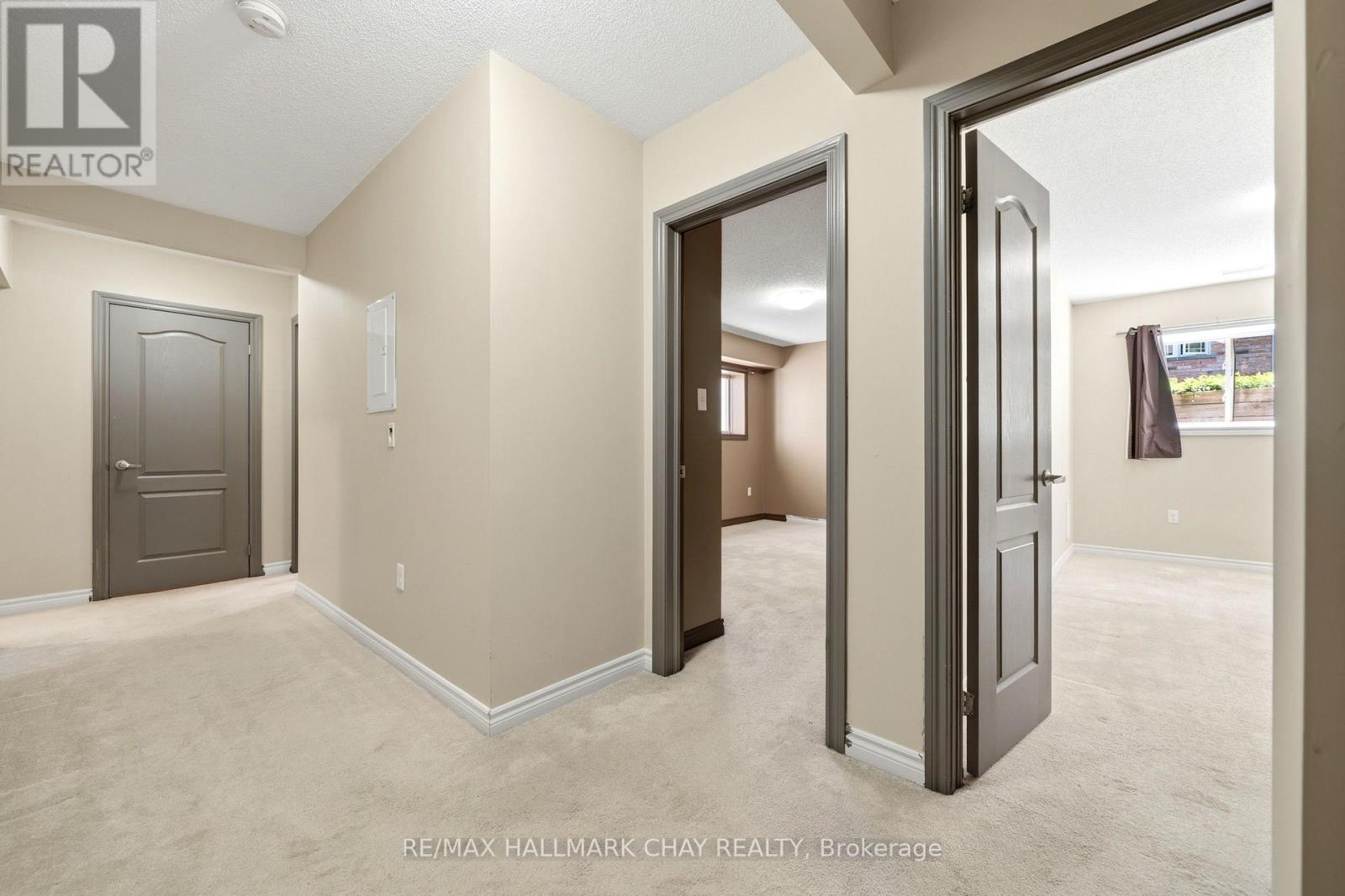 #1 408 VETERANS DRIVE - 15