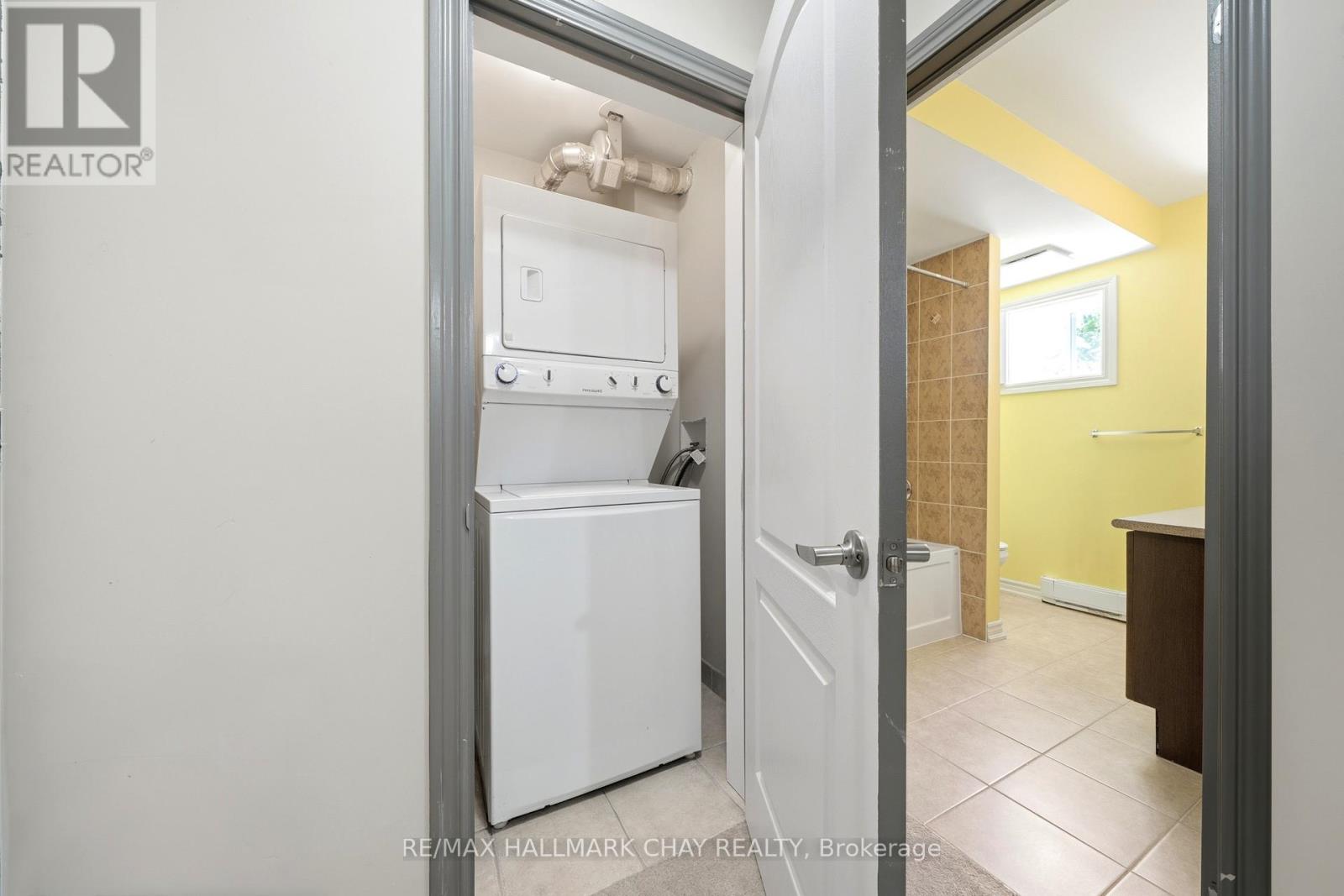 #1 408 VETERANS DRIVE - 21