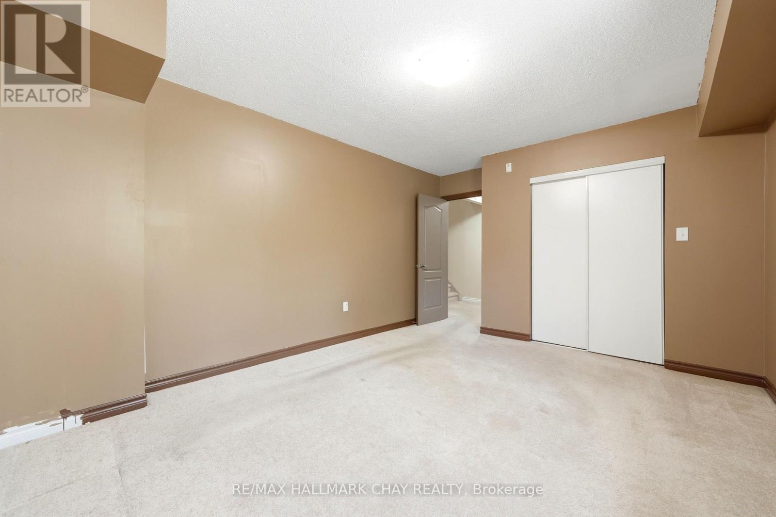 #1 408 VETERANS DRIVE - 19
