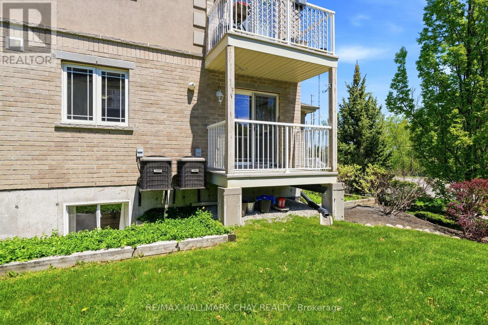 #1 408 VETERANS DRIVE - 25