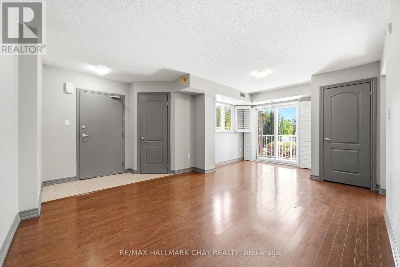 #1 408 VETERANS DRIVE - 7