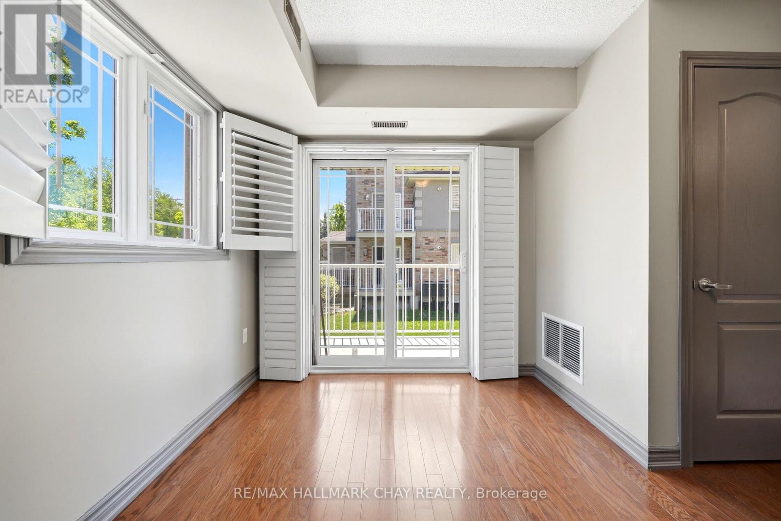 #1 408 VETERANS DRIVE - 9