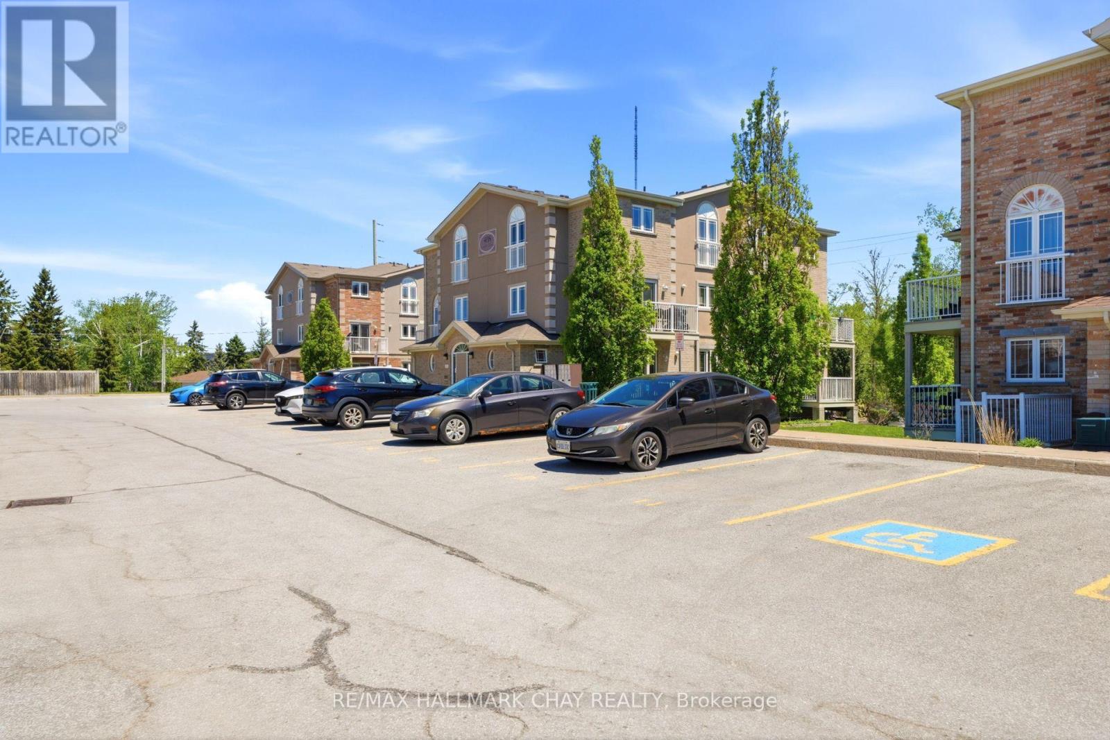 #1 408 VETERANS DRIVE - 28