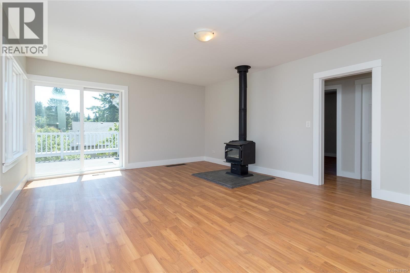3590 Garland Ave - 11