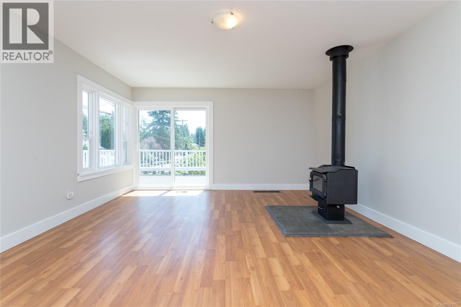 3590 Garland Ave - 12