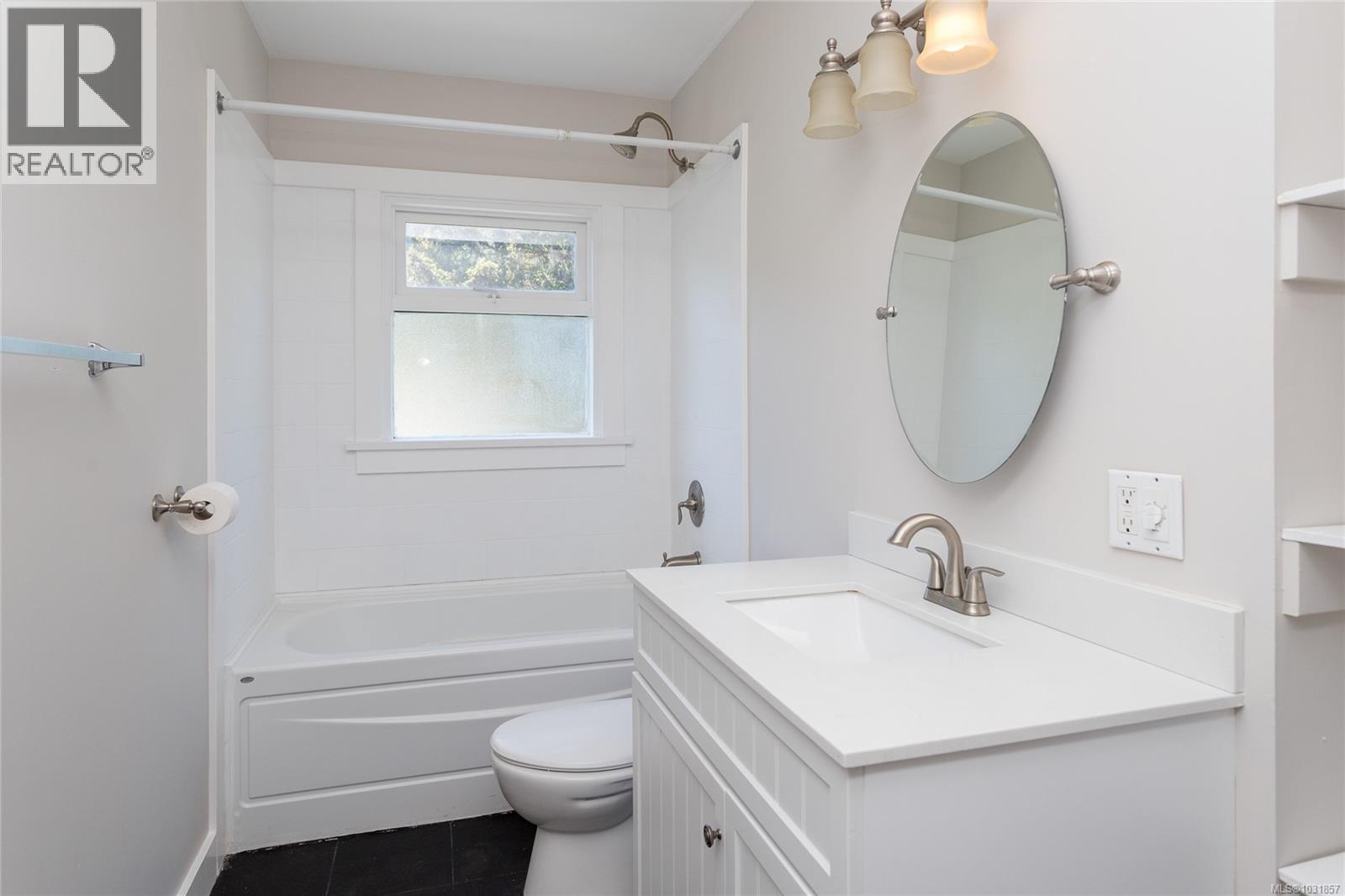 3590 Garland Ave - 21