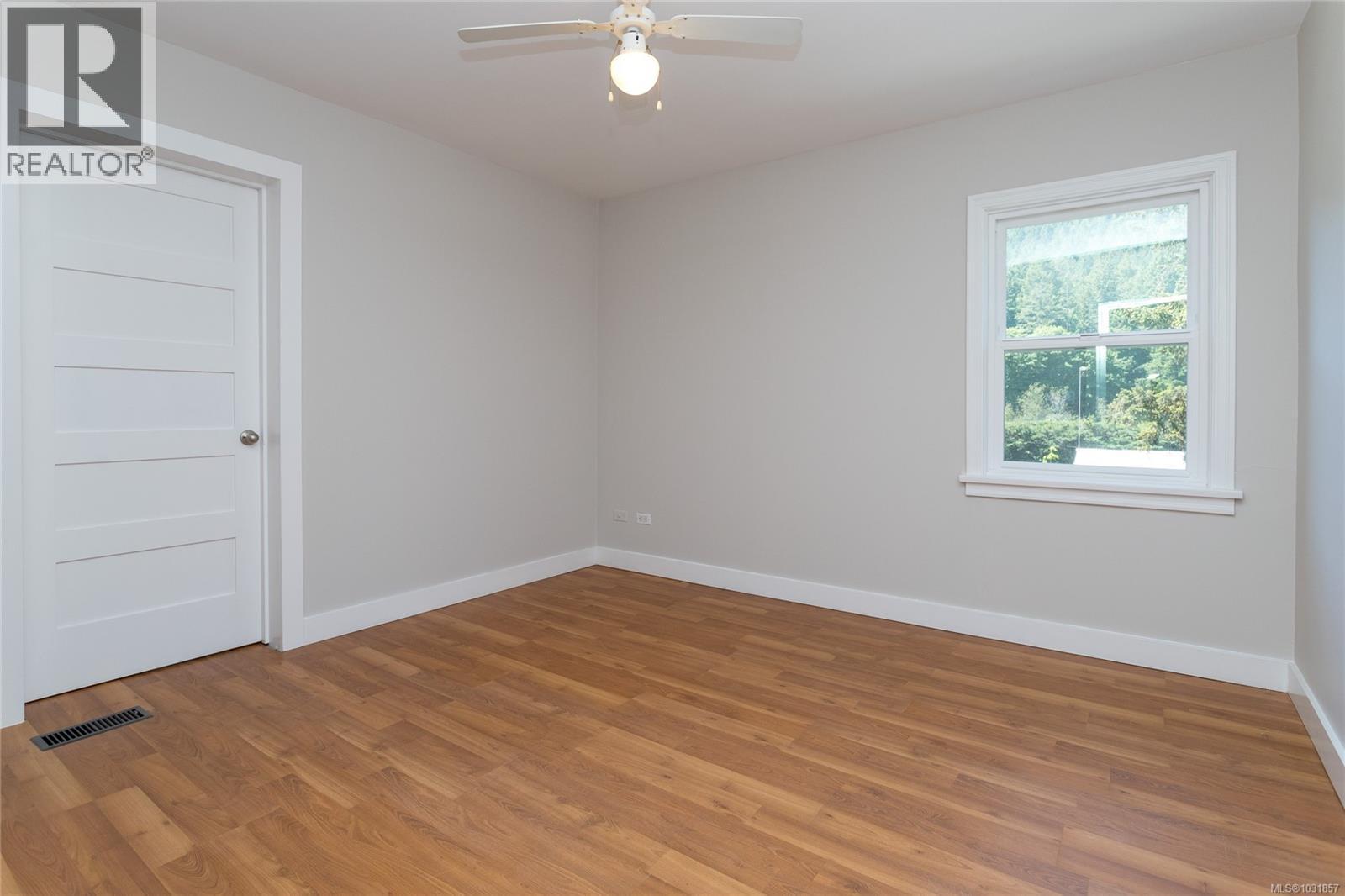 3590 Garland Ave - 25