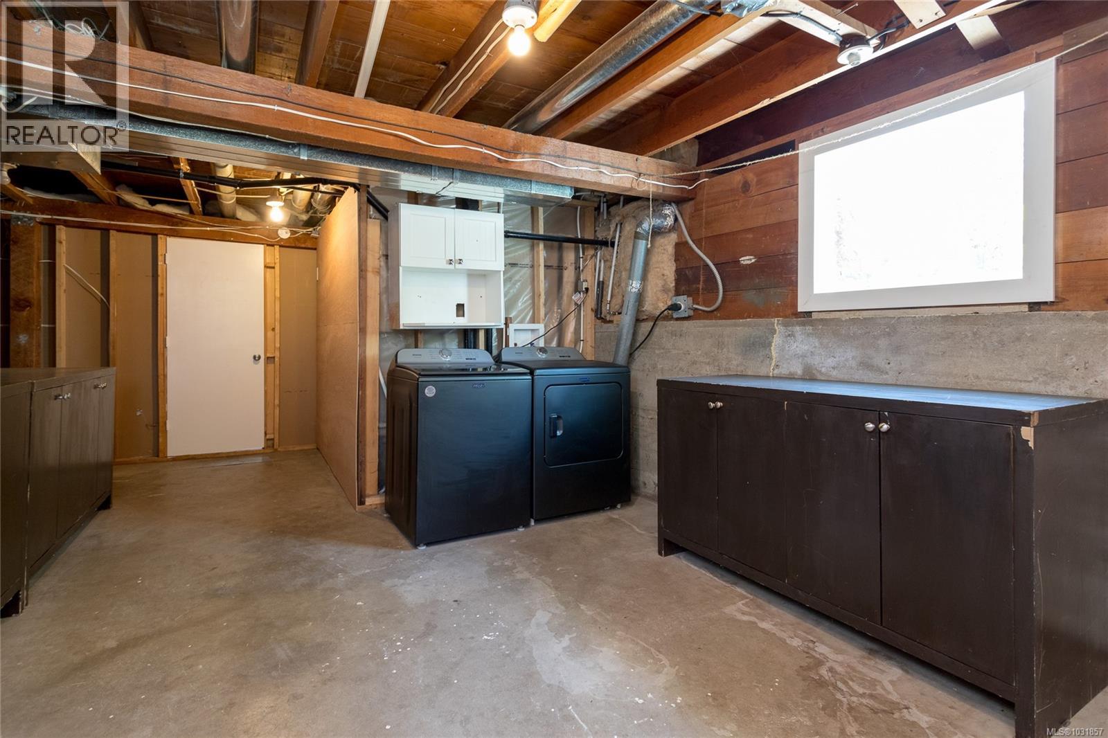 3590 Garland Ave - 27
