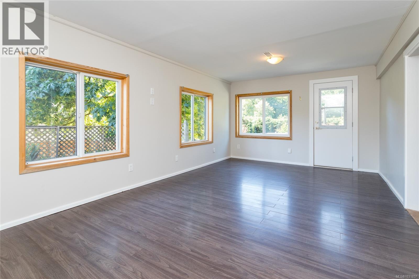 3590 Garland Ave - 31