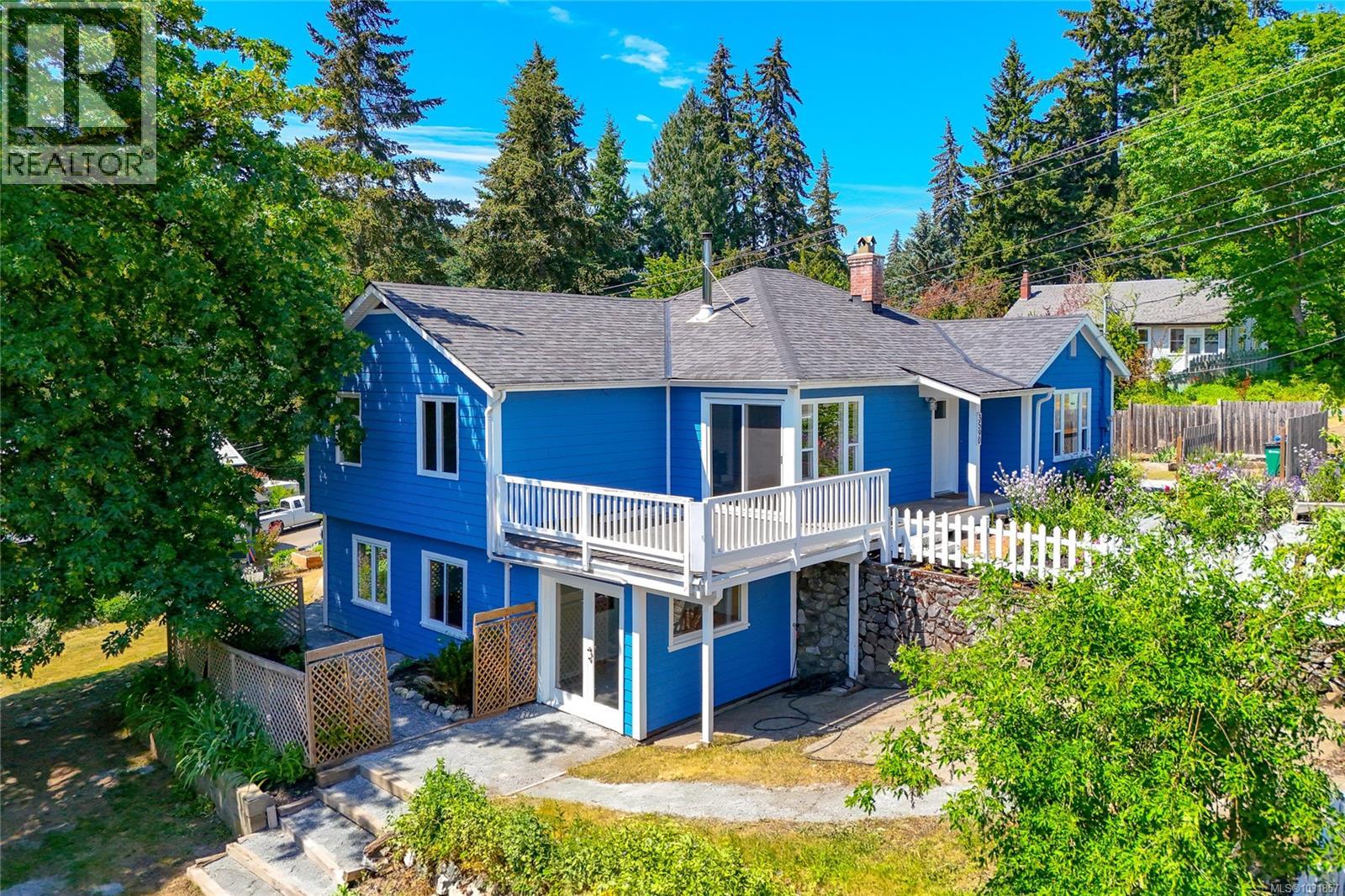 3590 Garland Ave - 4