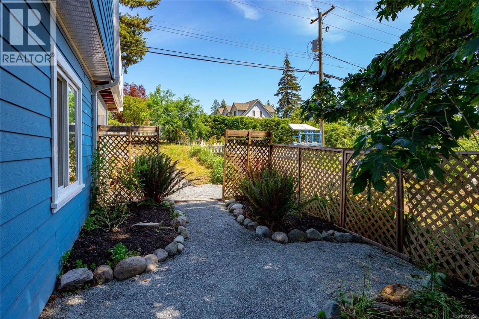 3590 Garland Ave - 46