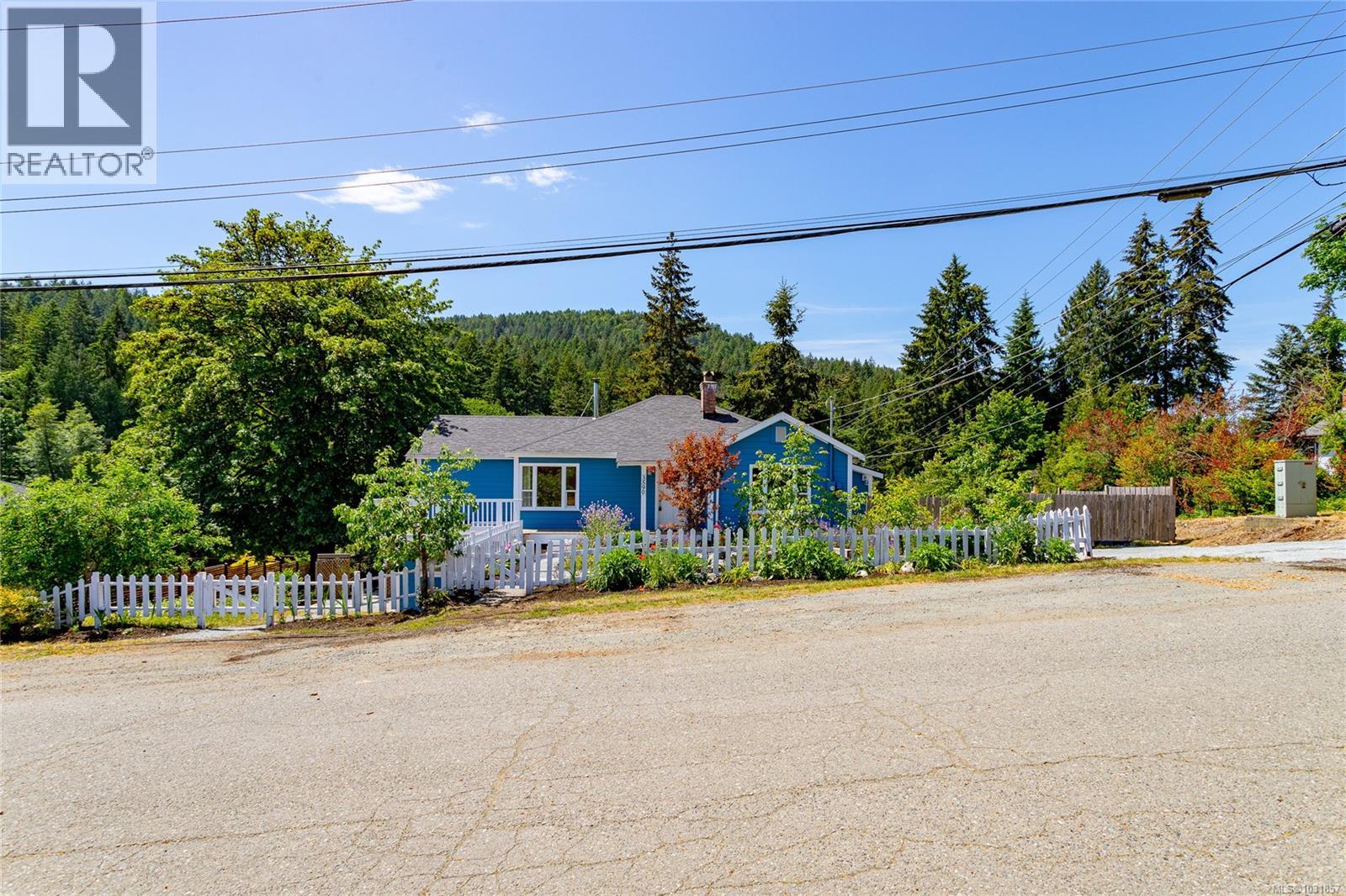 3590 Garland Ave - 6