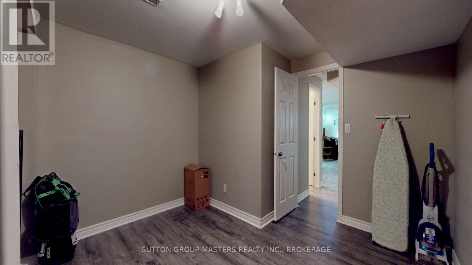 67 EUGENE COURT - 34