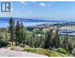 1687 Scott Crescent, West Kelowna, BC V1Z2Y2 Photo 13