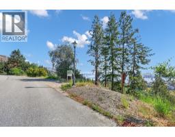 1687 Scott Crescent, West Kelowna, BC V1Z2Y2 Photo 23