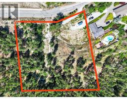 1687 Scott Crescent, West Kelowna, BC V1Z2Y2 Photo 9