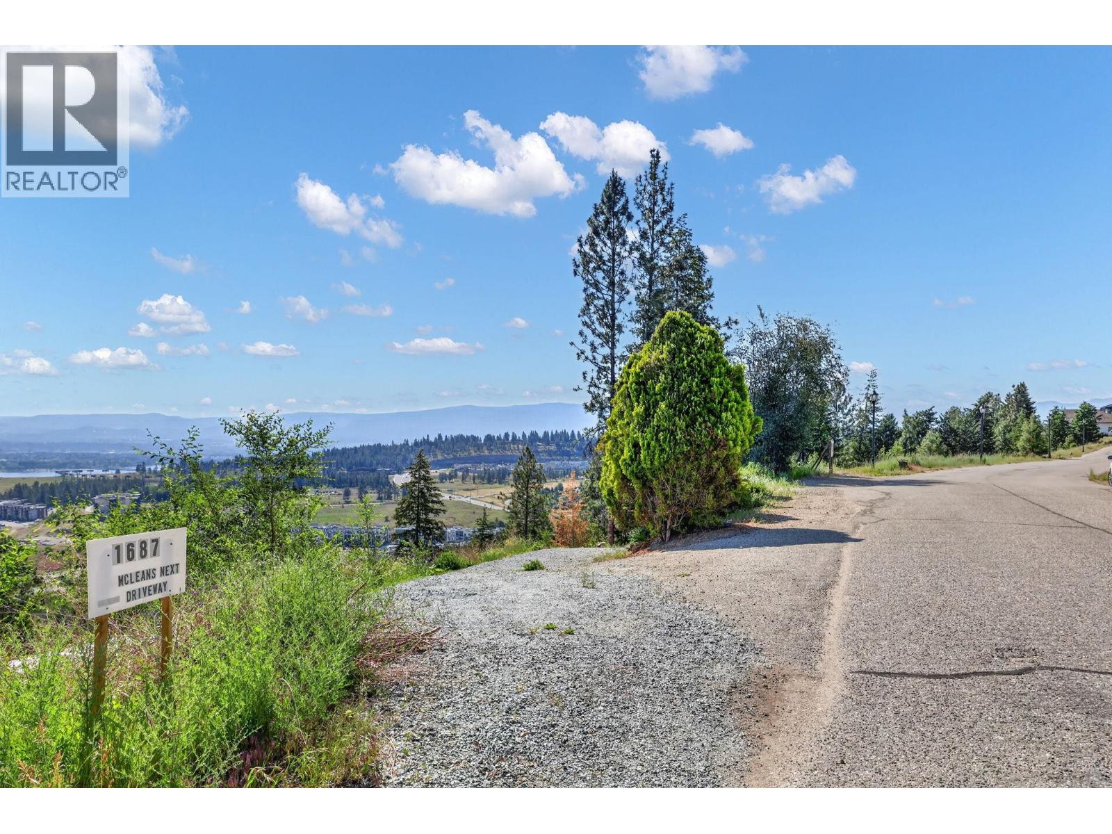 1687 Scott Crescent - 28