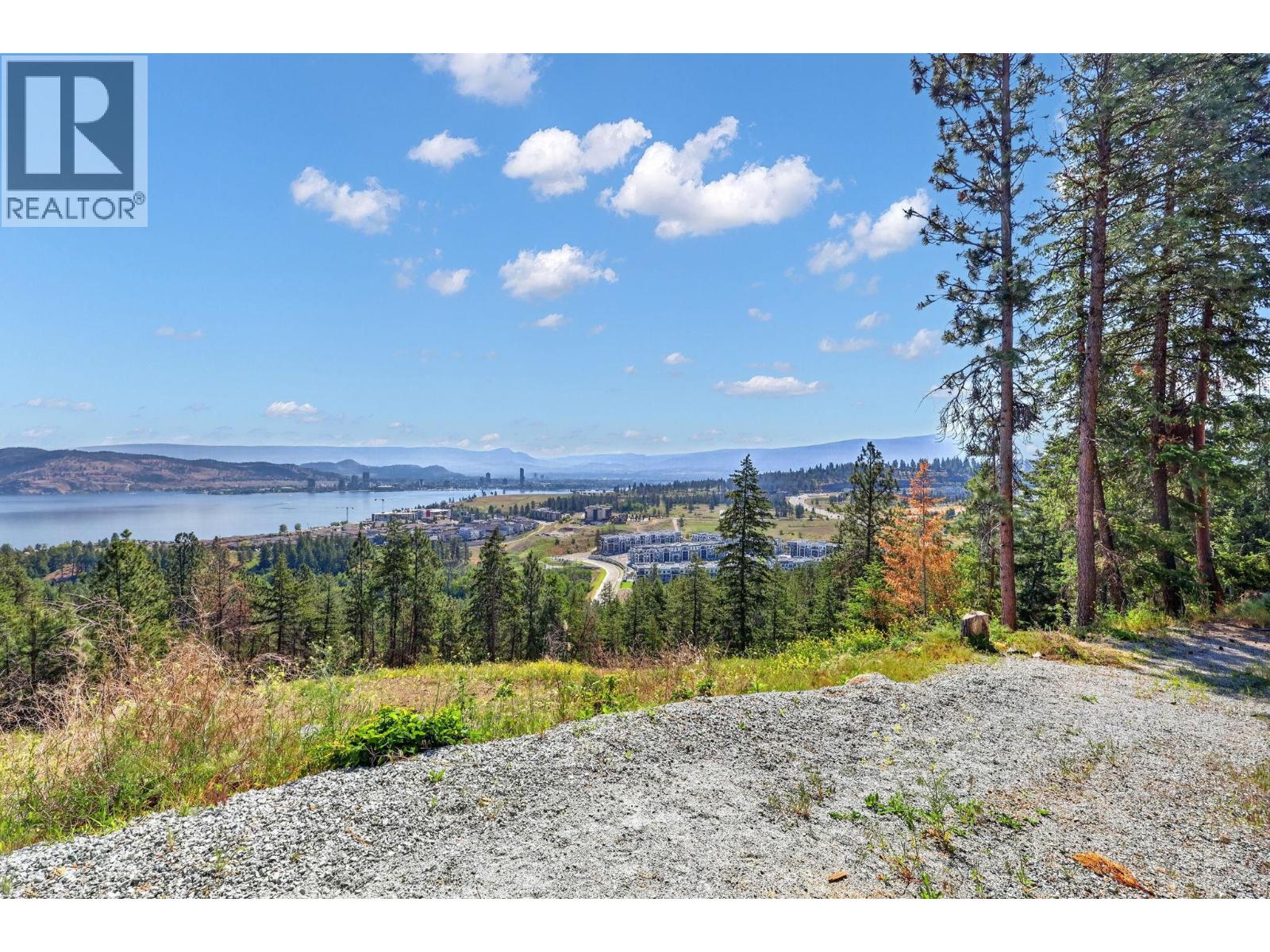 1687 Scott Crescent - 6