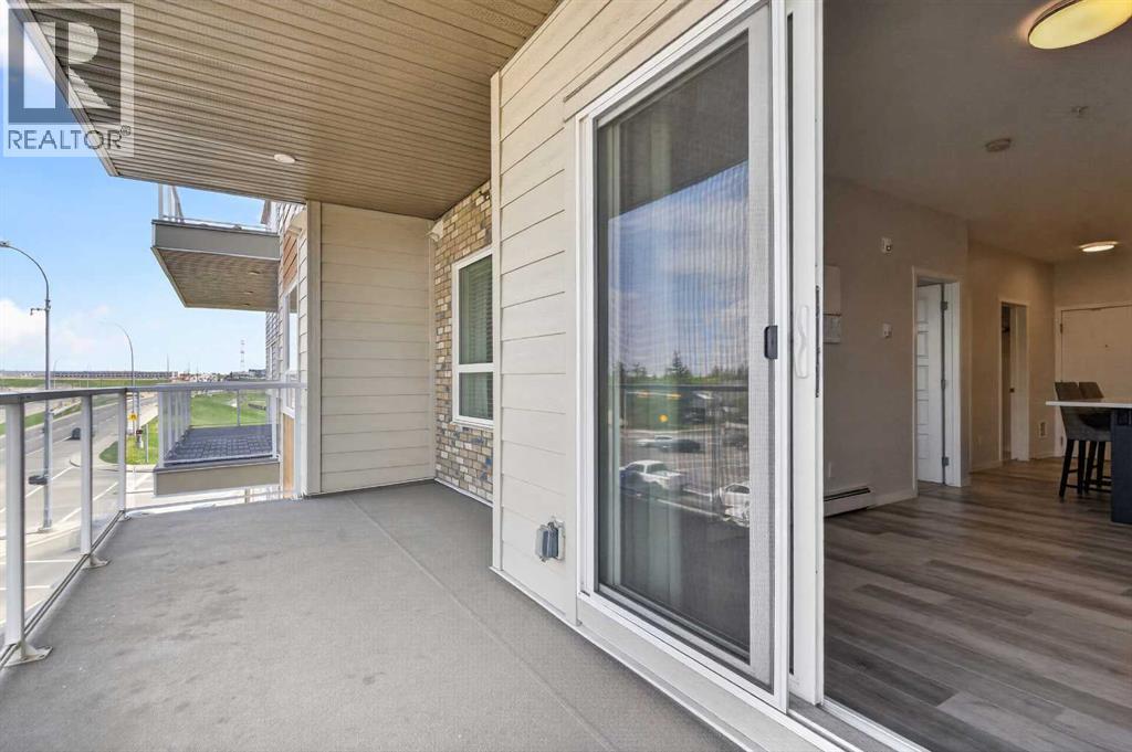 #305 200 Harvest Hills Place NE - 27
