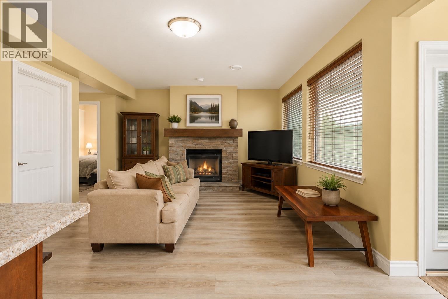  647 Peridot Place, Kelowna