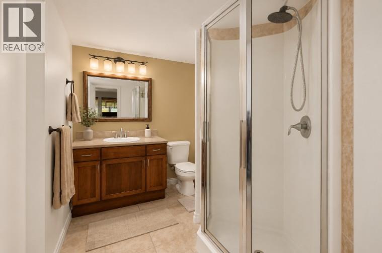  647 Peridot Place, Kelowna