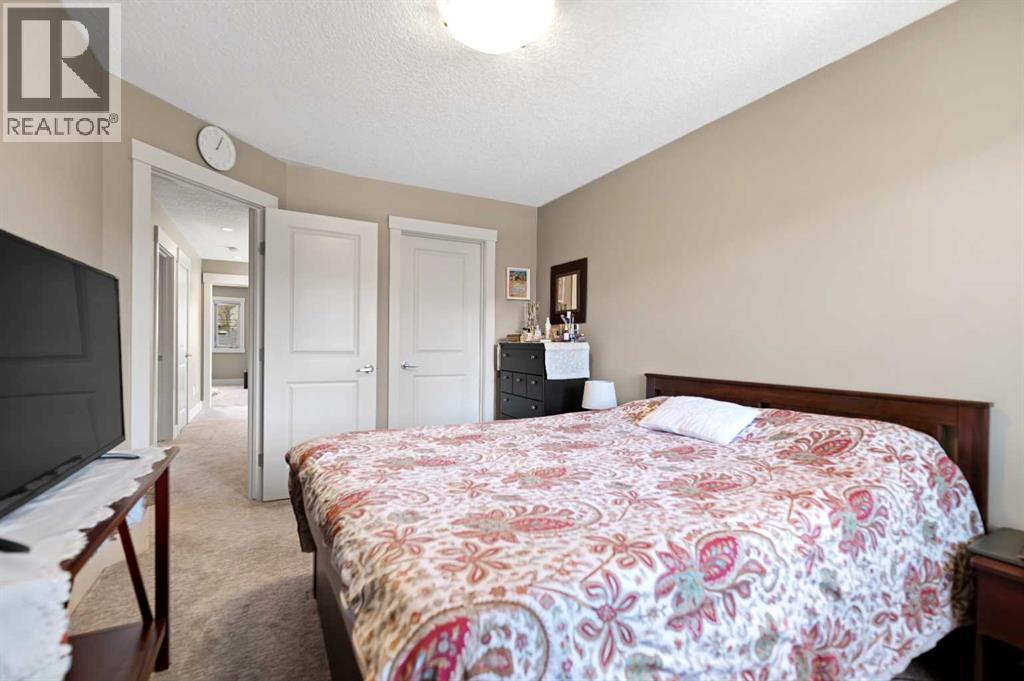 4410 17 Avenue NW - 26