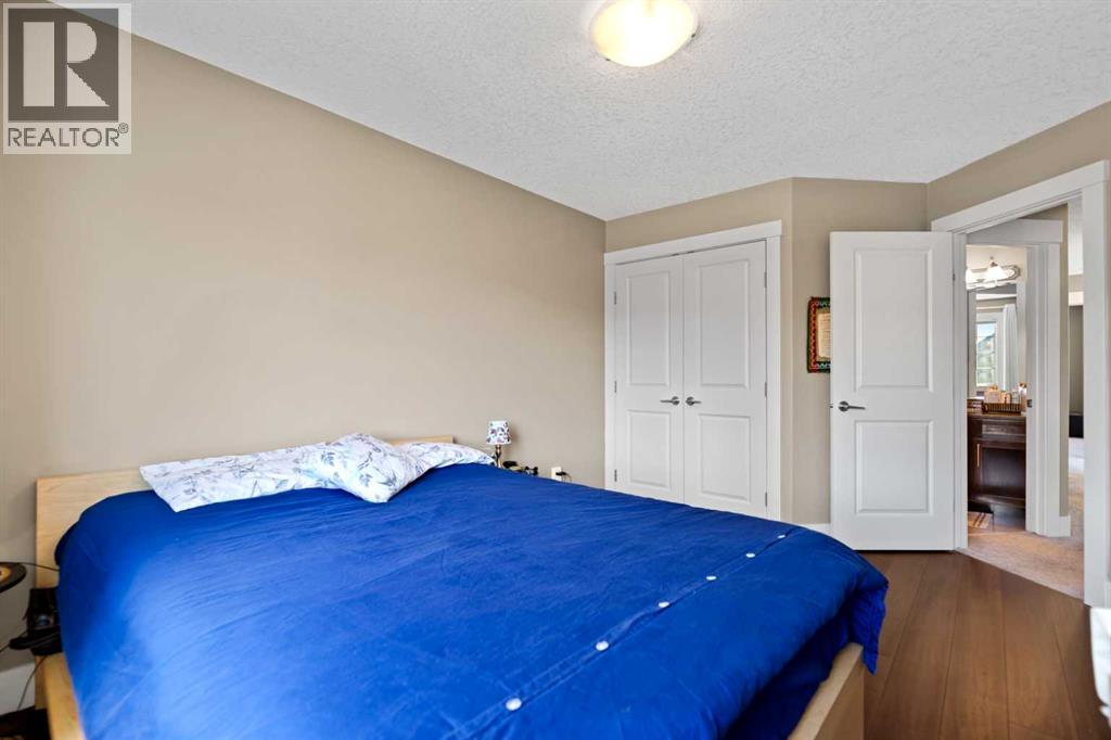 4410 17 Avenue NW - 28