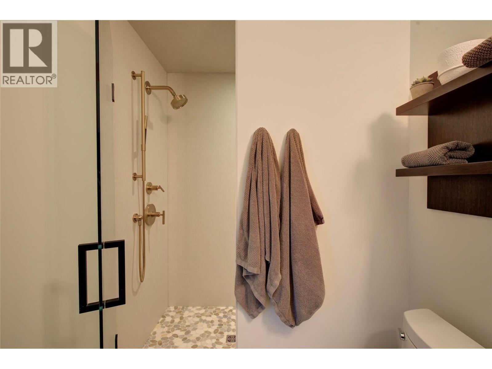 3745 West Bay Road Unit# 14, West Kelowna