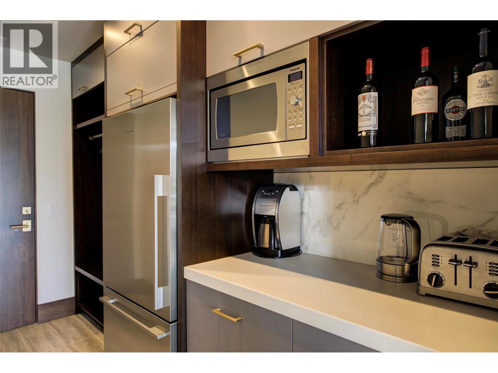 3745 West Bay Road Unit# 14, West Kelowna