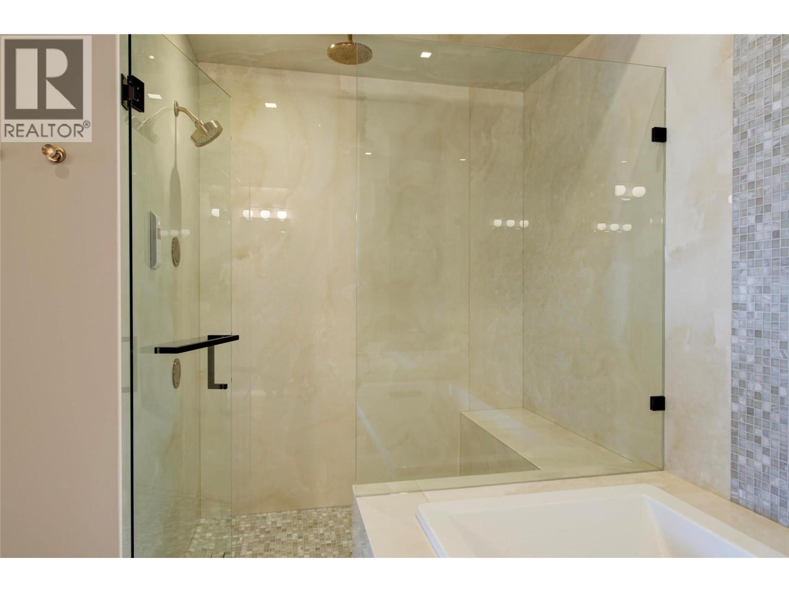 3745 West Bay Road Unit# 14, West Kelowna