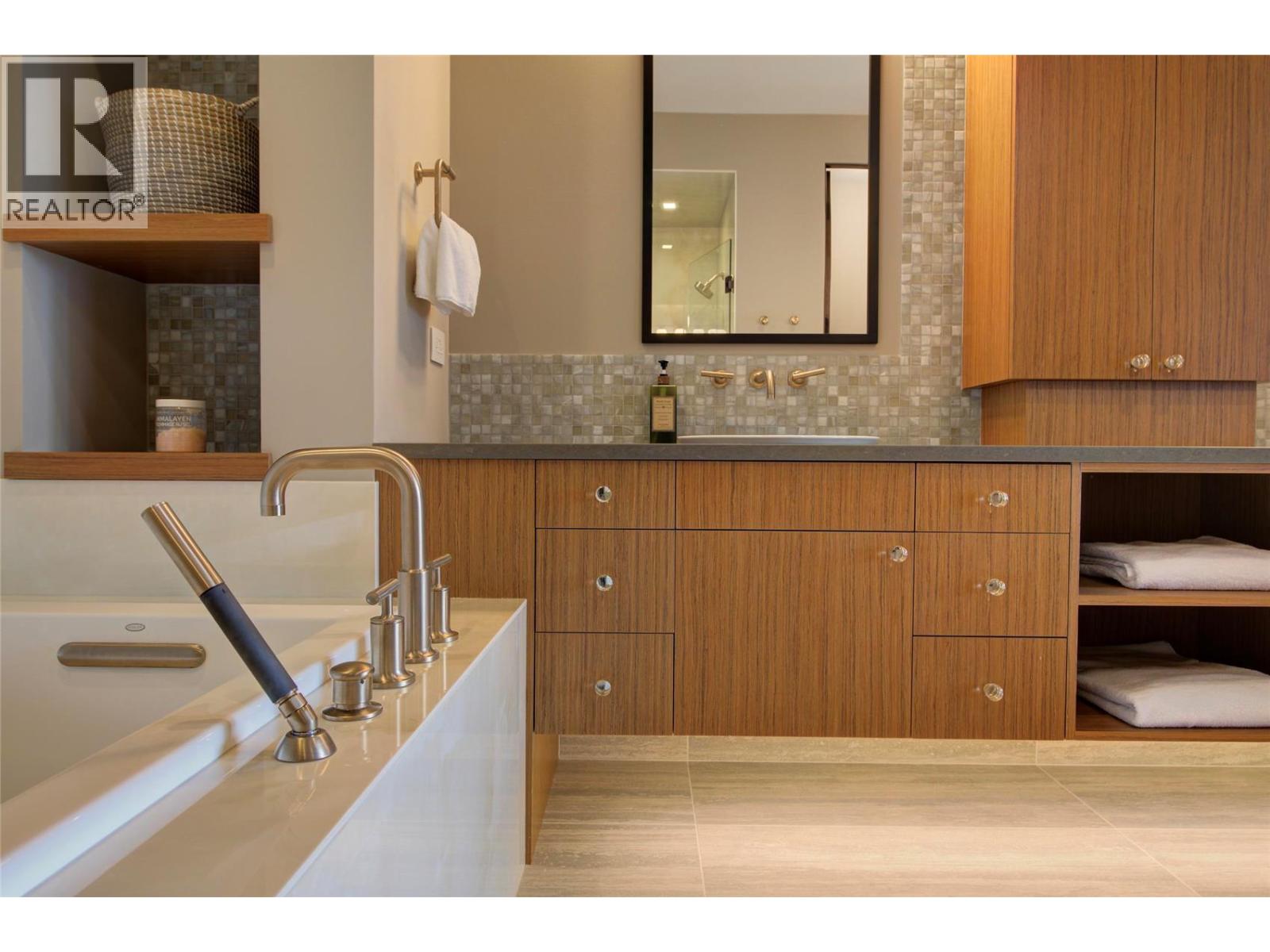 3745 West Bay Road Unit# 14, West Kelowna