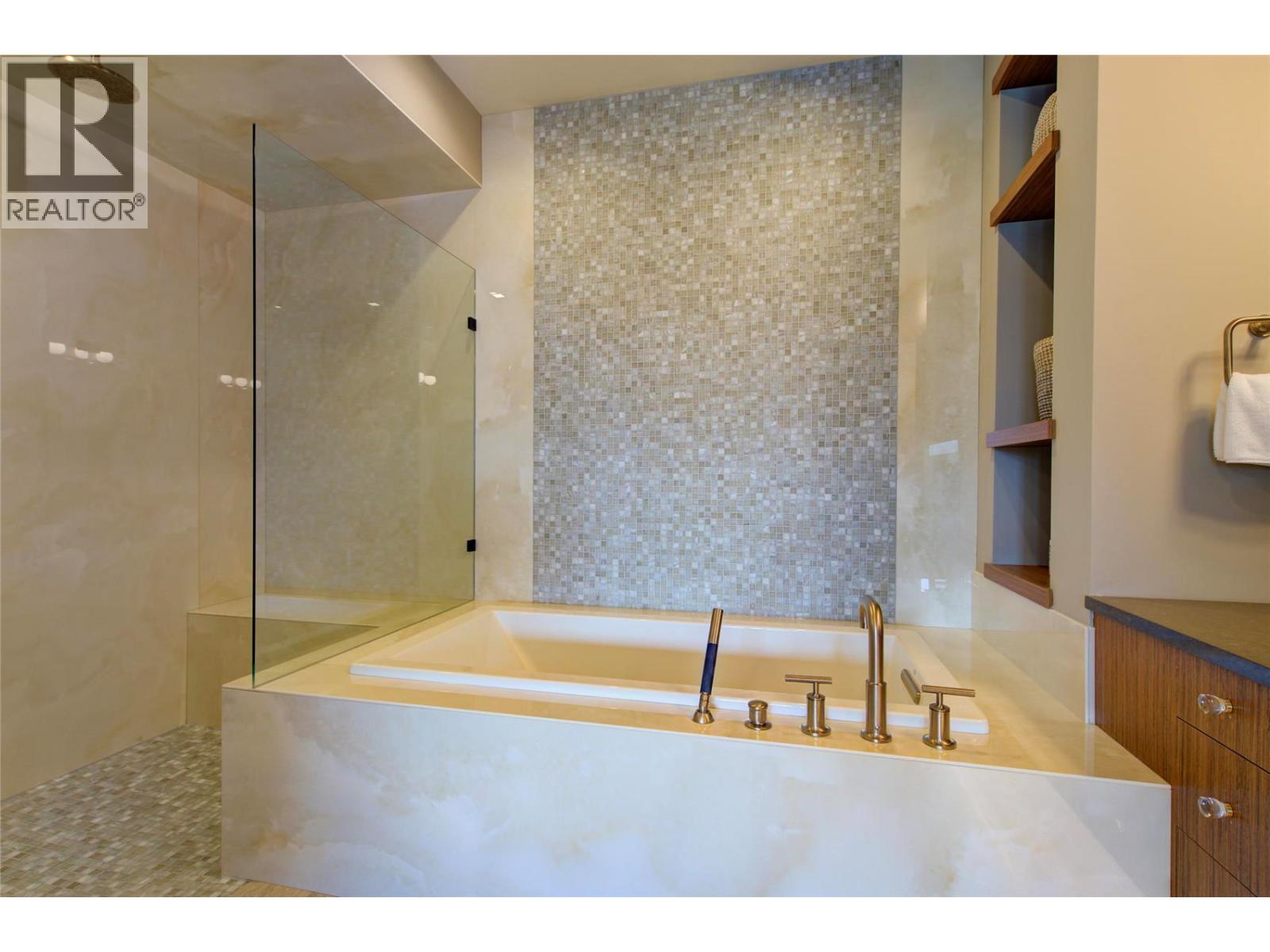 3745 West Bay Road Unit# 14, West Kelowna