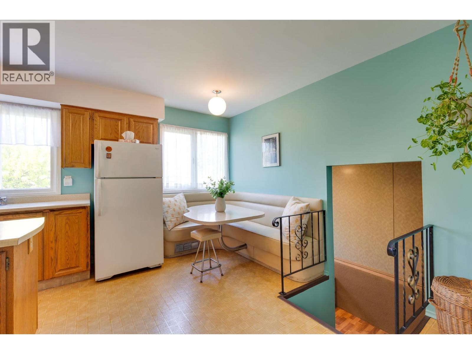 905 ALWARD STREET - 12