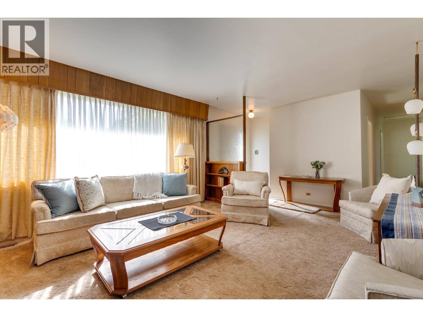 905 ALWARD STREET - 4