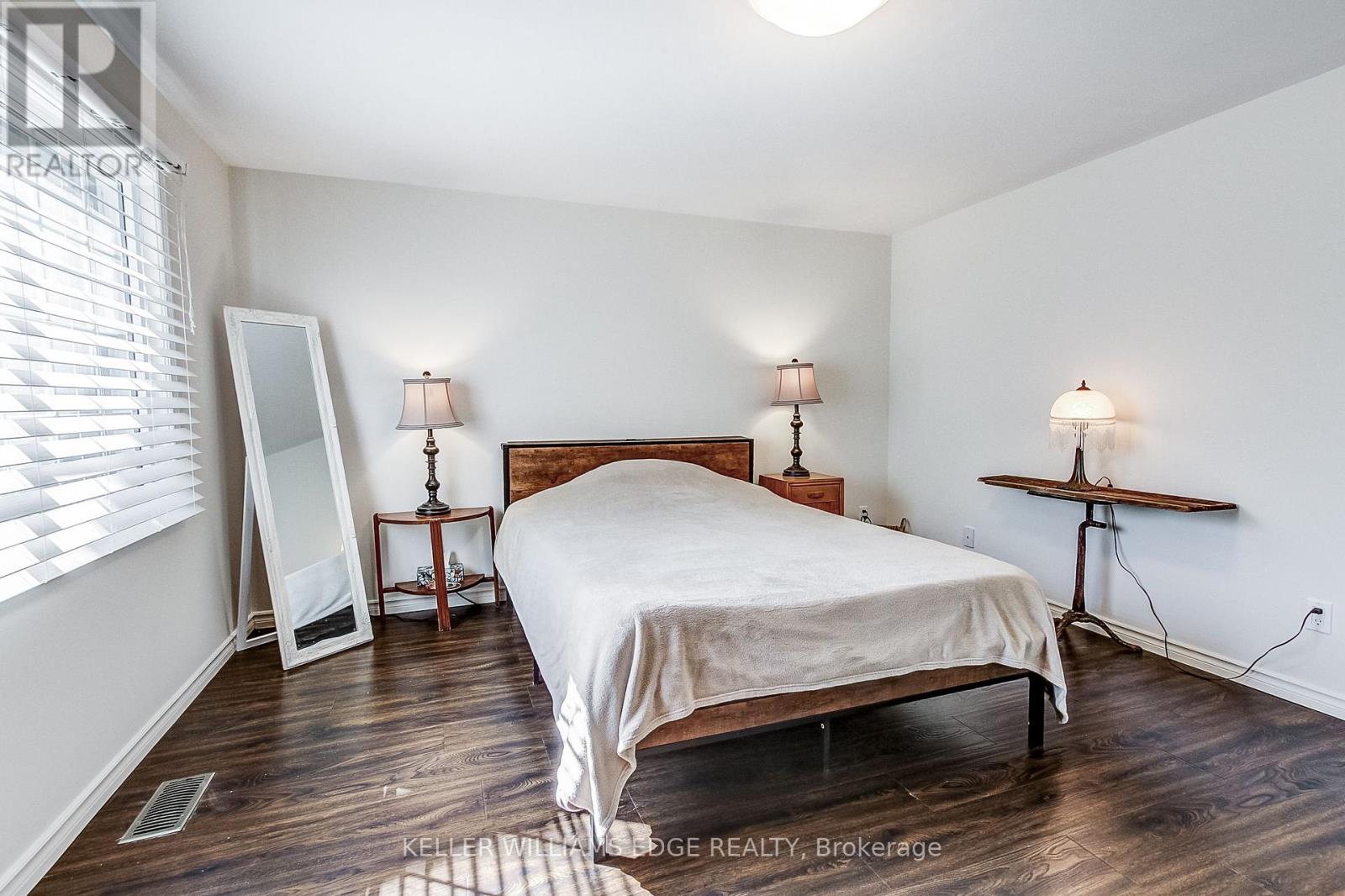 #1 567 GUELPH LINE - 24