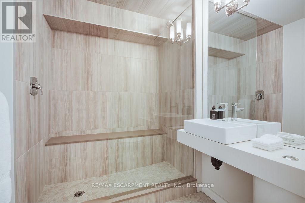 119 WESTSIDE DRIVE - 37