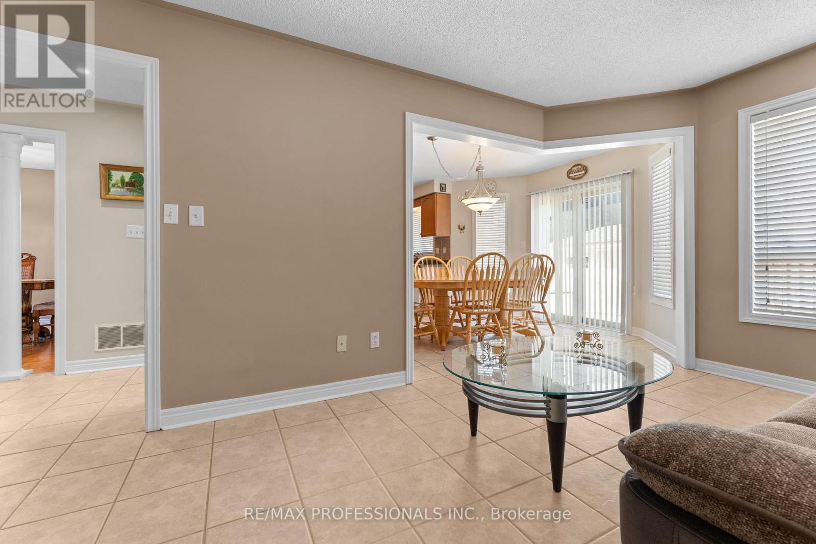 15 TARQUINI CRESCENT - 23