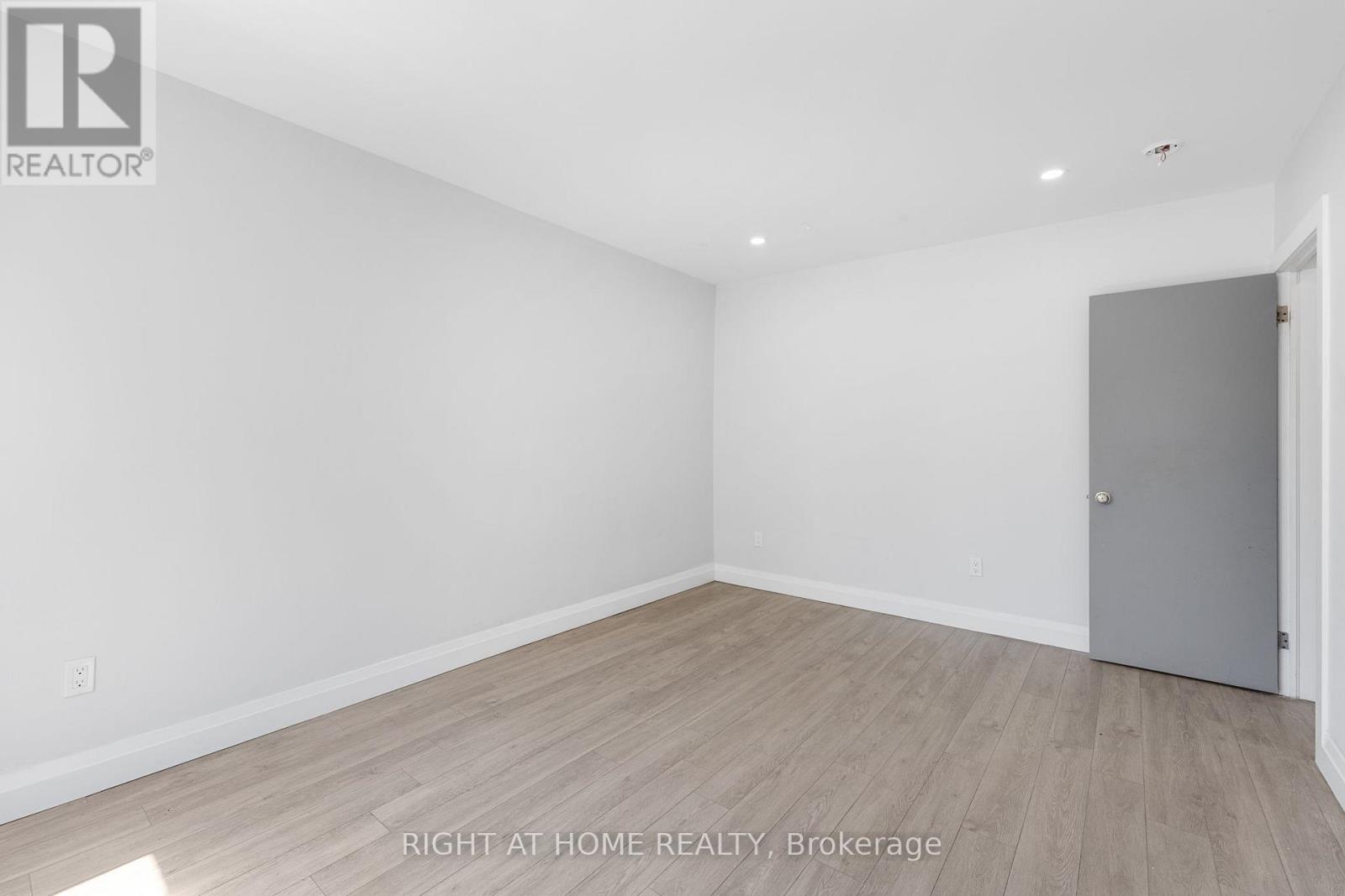 72 KATHERINE ROAD - 11