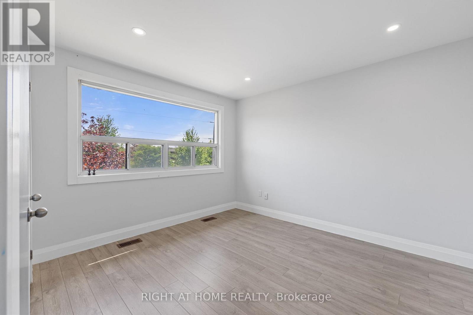 72 KATHERINE ROAD - 18