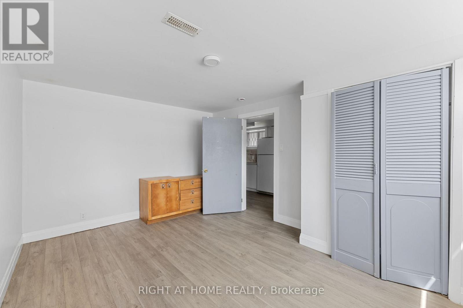 72 KATHERINE ROAD - 24