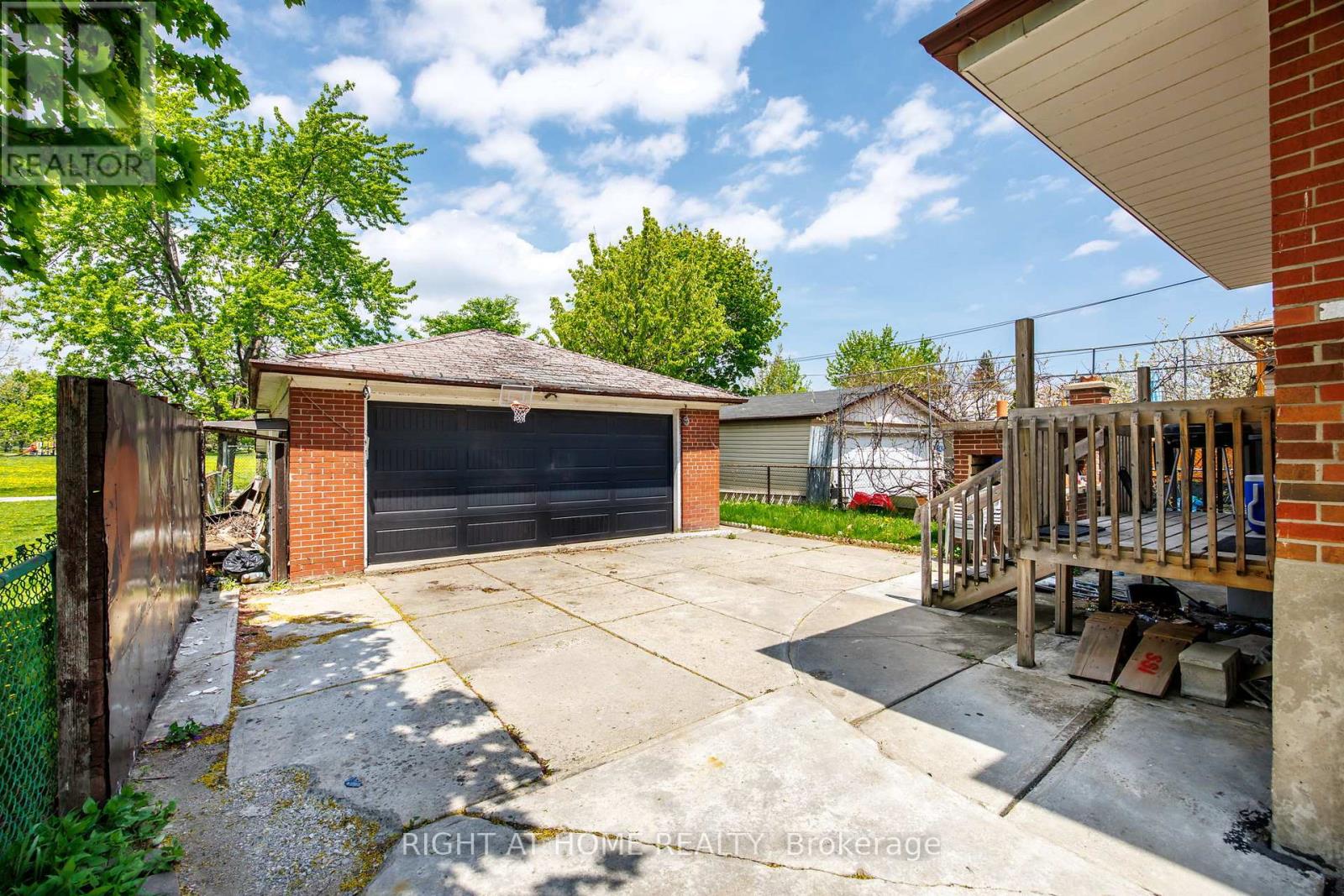 72 KATHERINE ROAD - 31