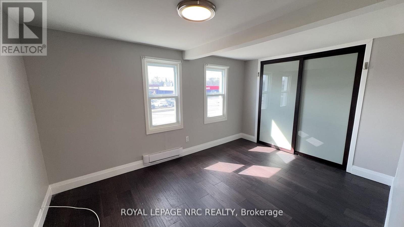 10 THOROLD ROAD - 23