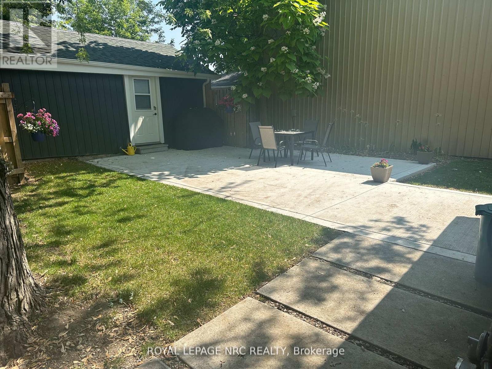 10 THOROLD ROAD - 30