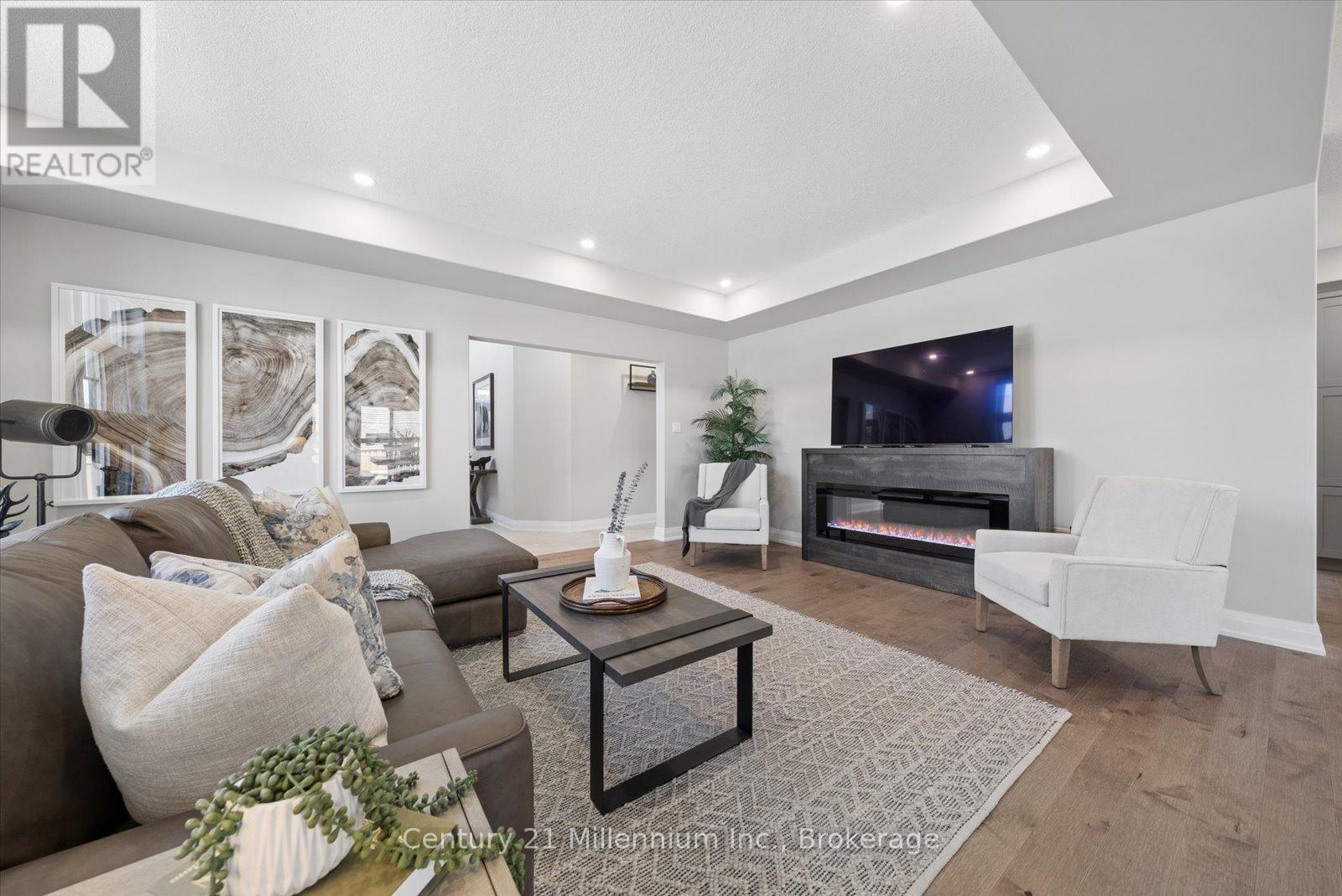 54 MAIDENS CRESCENT - 11