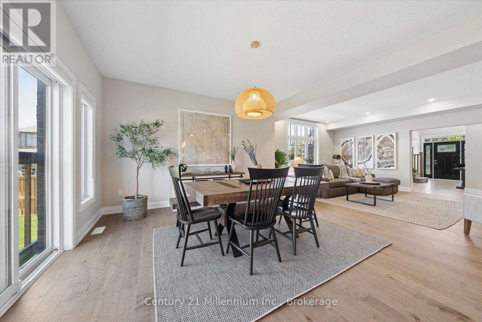 54 MAIDENS CRESCENT - 12