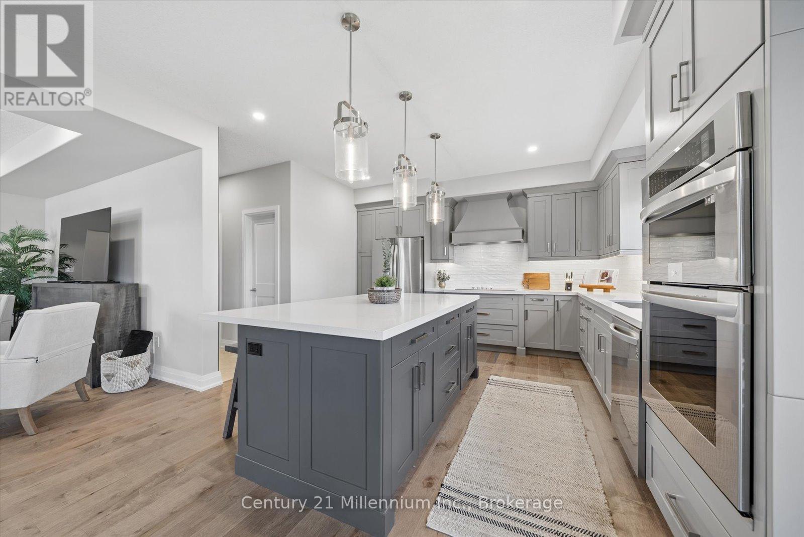 54 MAIDENS CRESCENT - 18