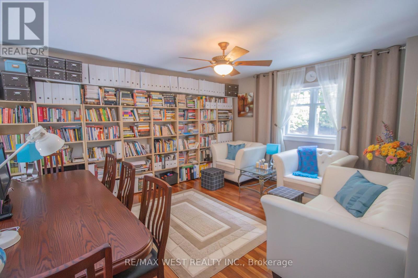 1158 LORNE LANE - 26
